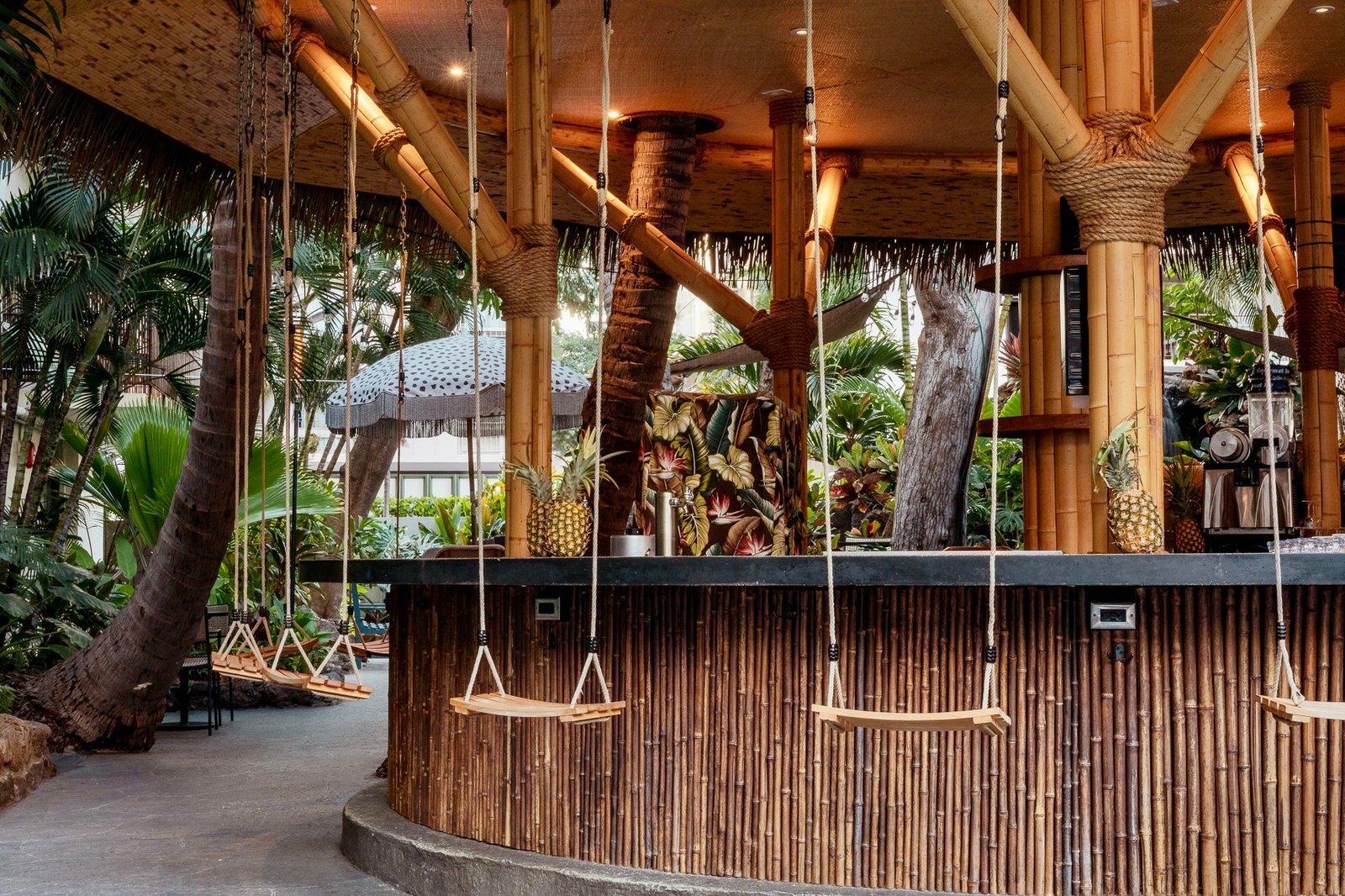 White Sands Hotel