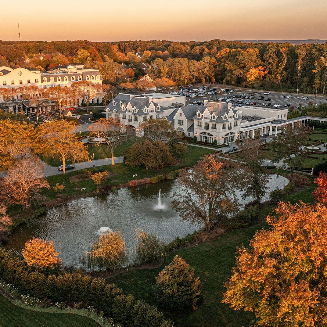 Chateau Grande Hotel, how it began