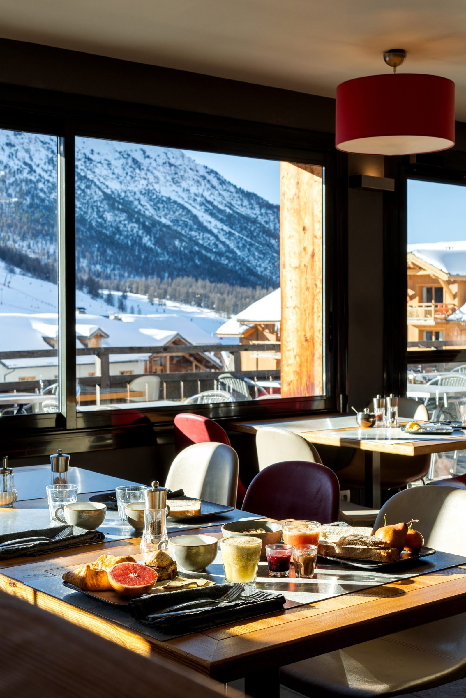 Anova Hotel & Spa, restaurant anova