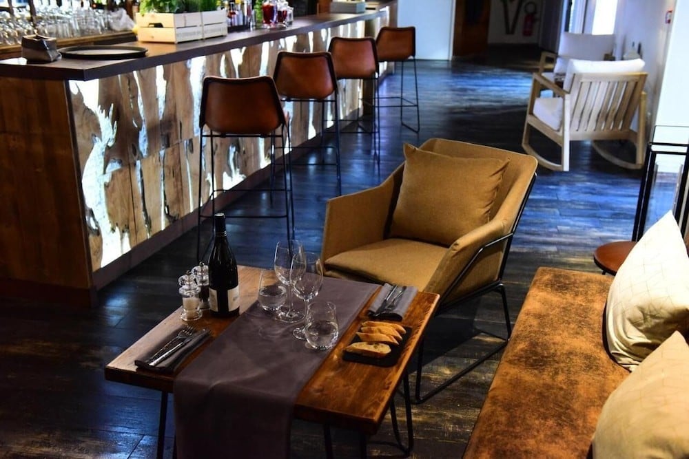 Rock Noir Hôtel & Spa, bar lounge