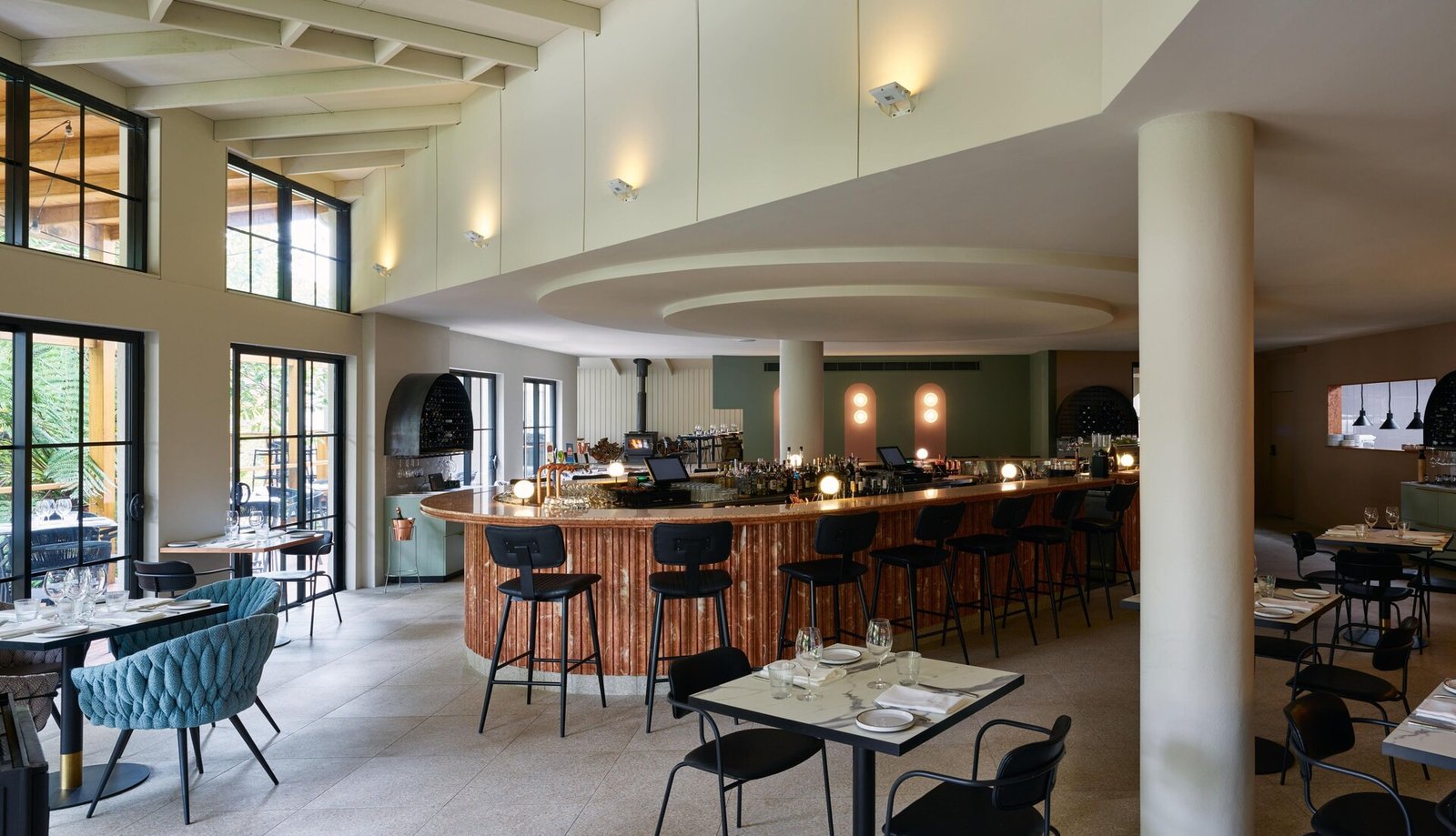 Kyah, blaq restaurant & bar