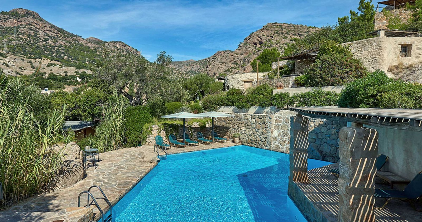 White River Cottages, the pool