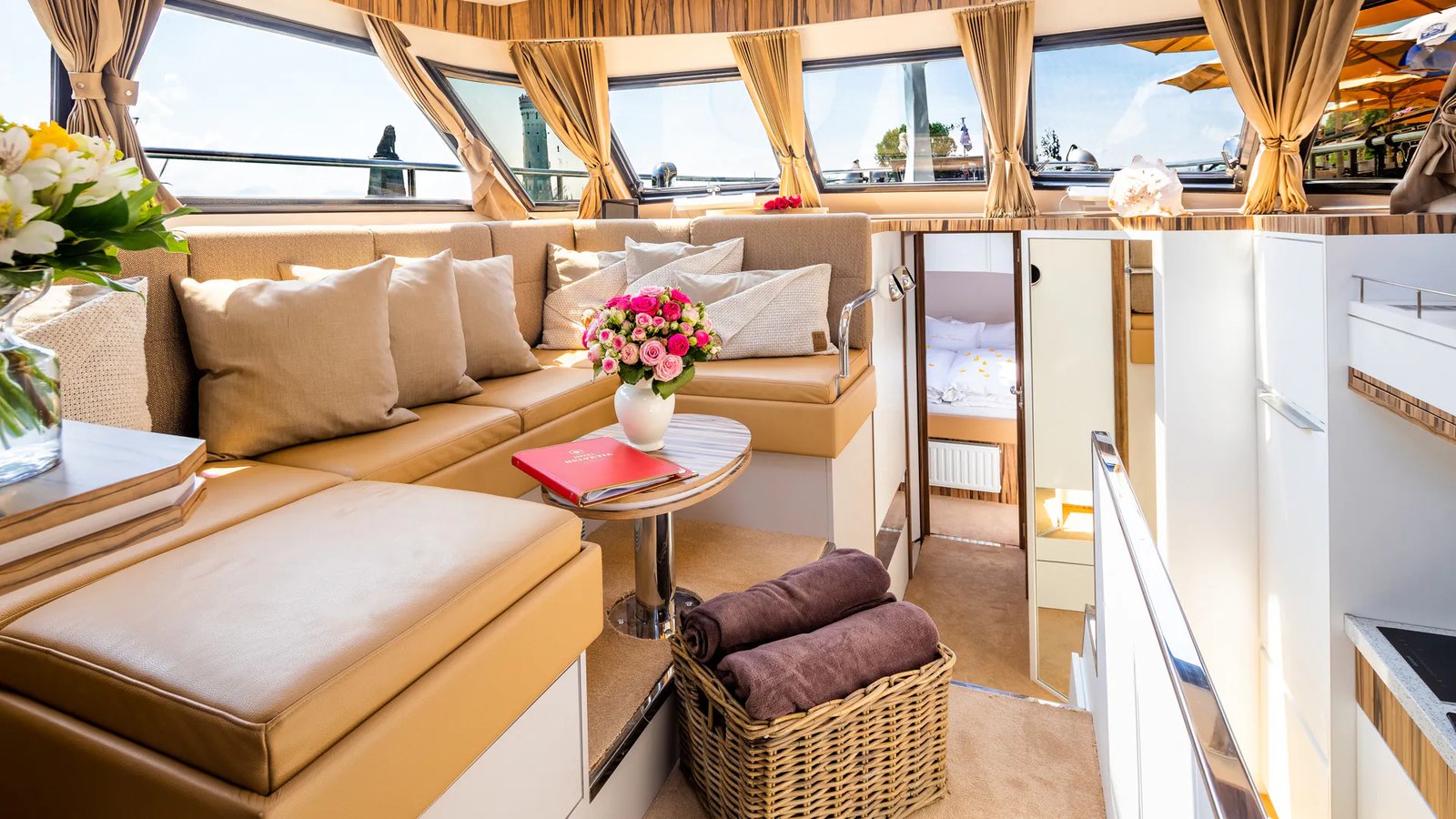 YachtHotel Helvetia