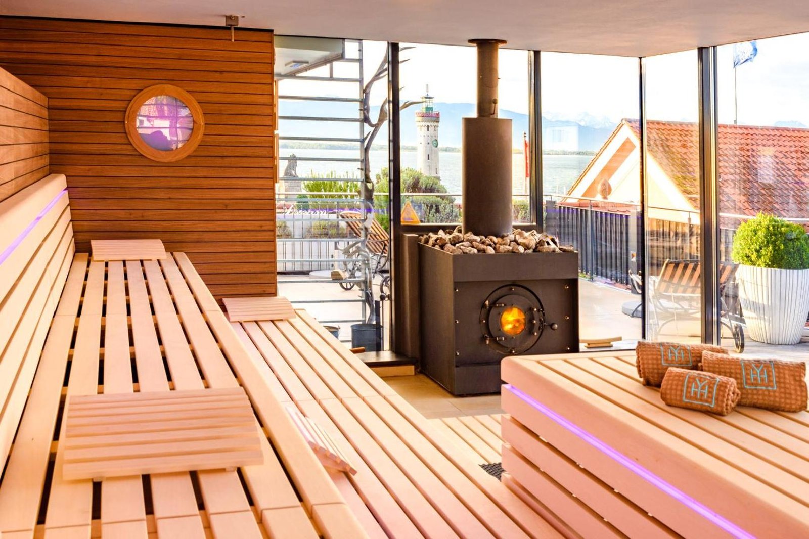 YachtHotel Helvetia