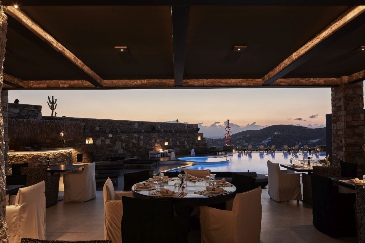 Liostasi Hotel, grandma's restaurant