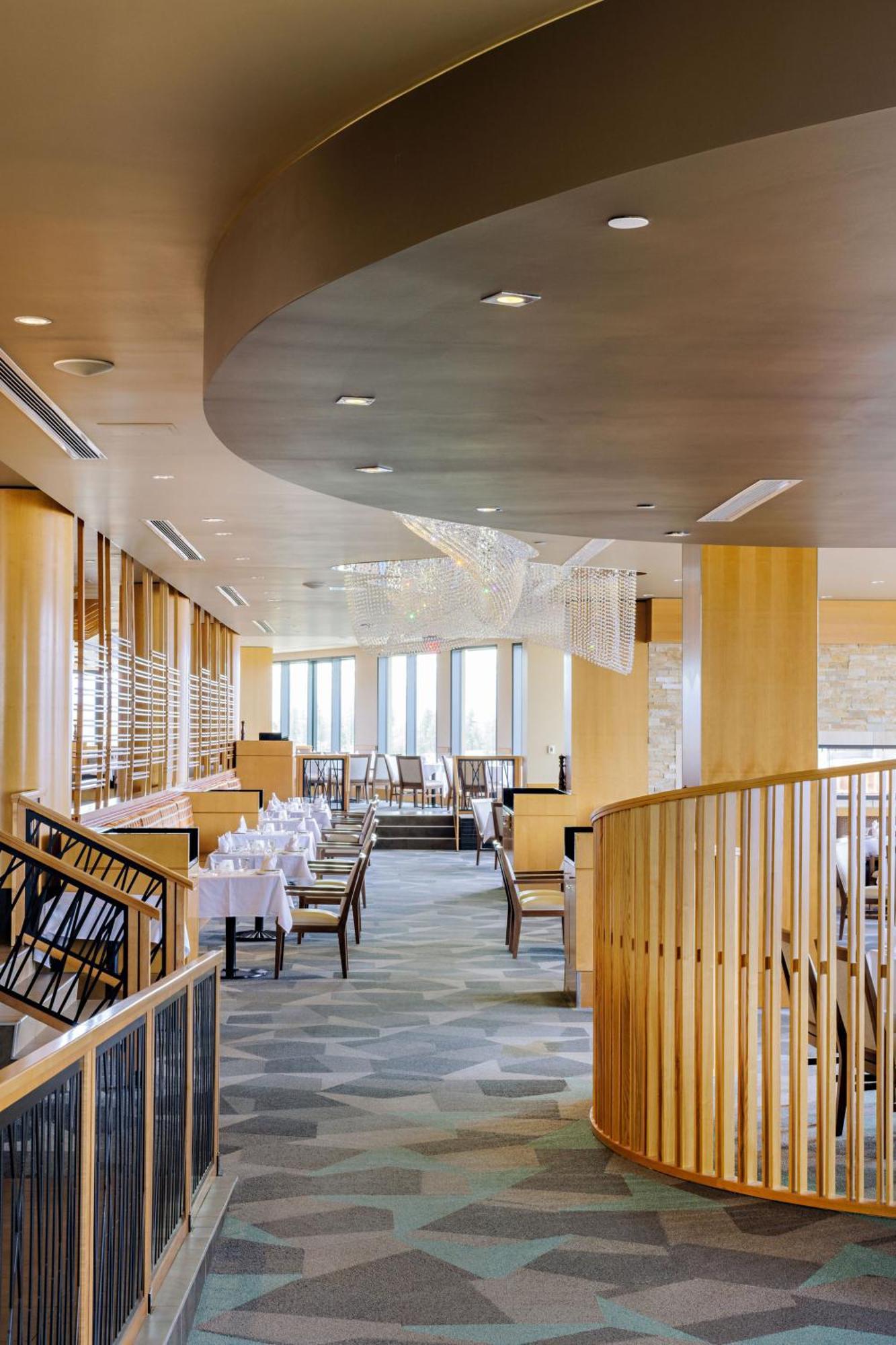 Sparkling Hill Resort Spa, peakfine