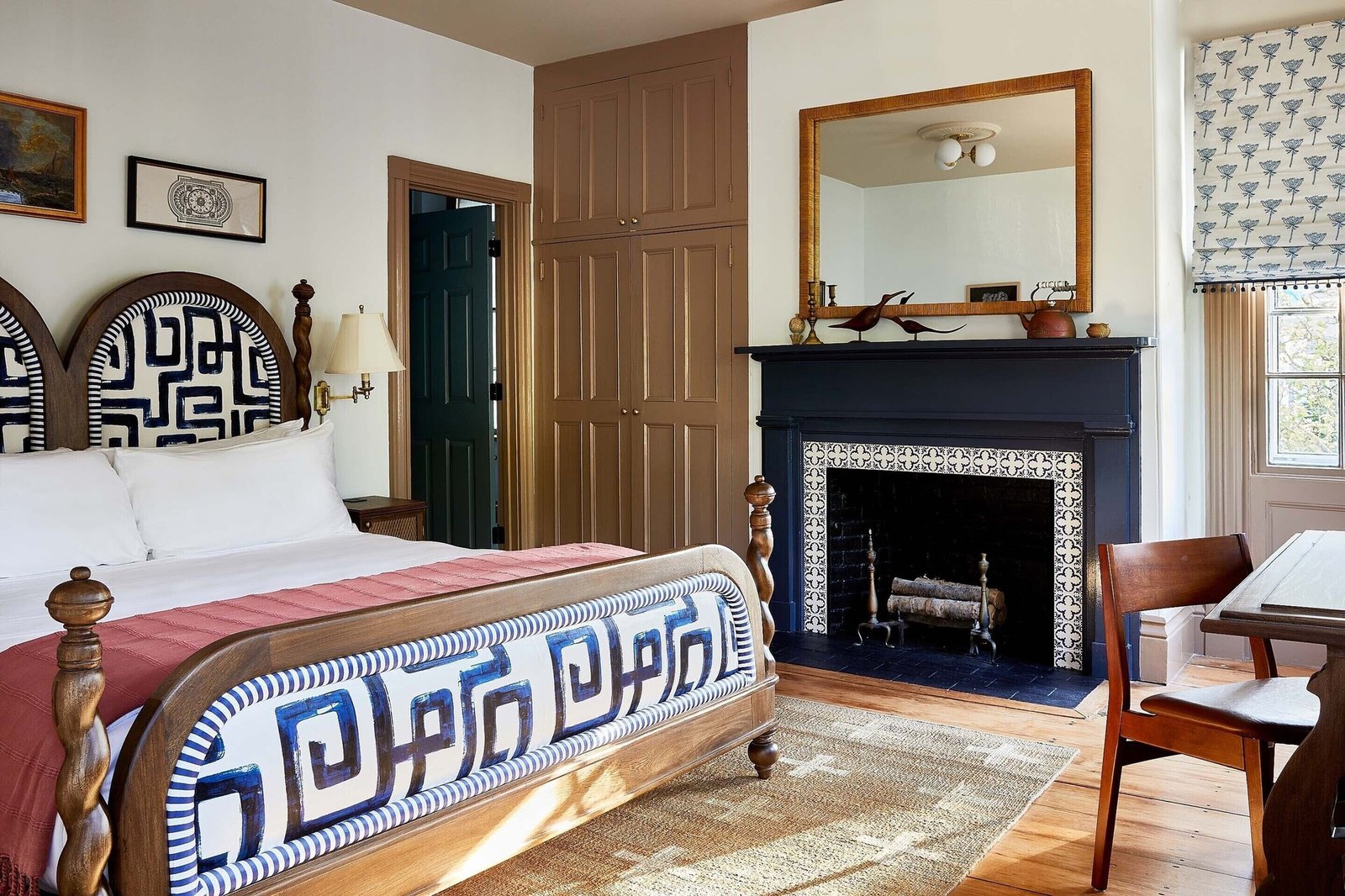 Blue Iris, rooms