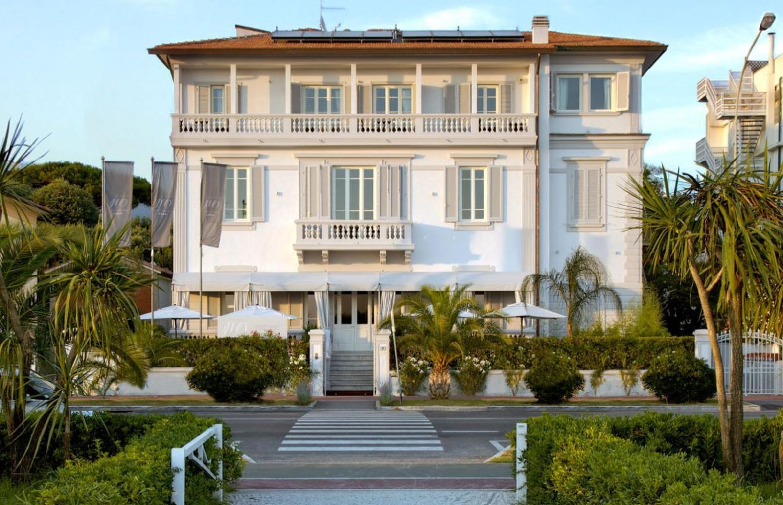 Villa Grey, how it began