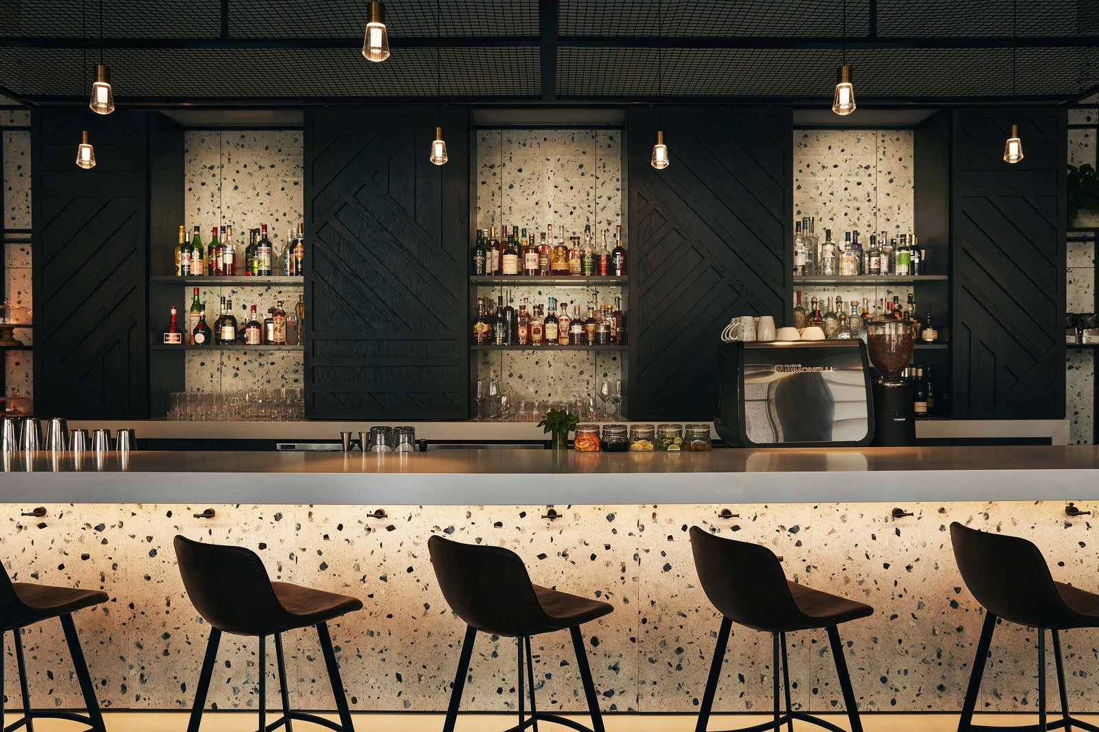 Kinley Chattanooga Southside, a Tribute Portfolio Hotel, at the table
