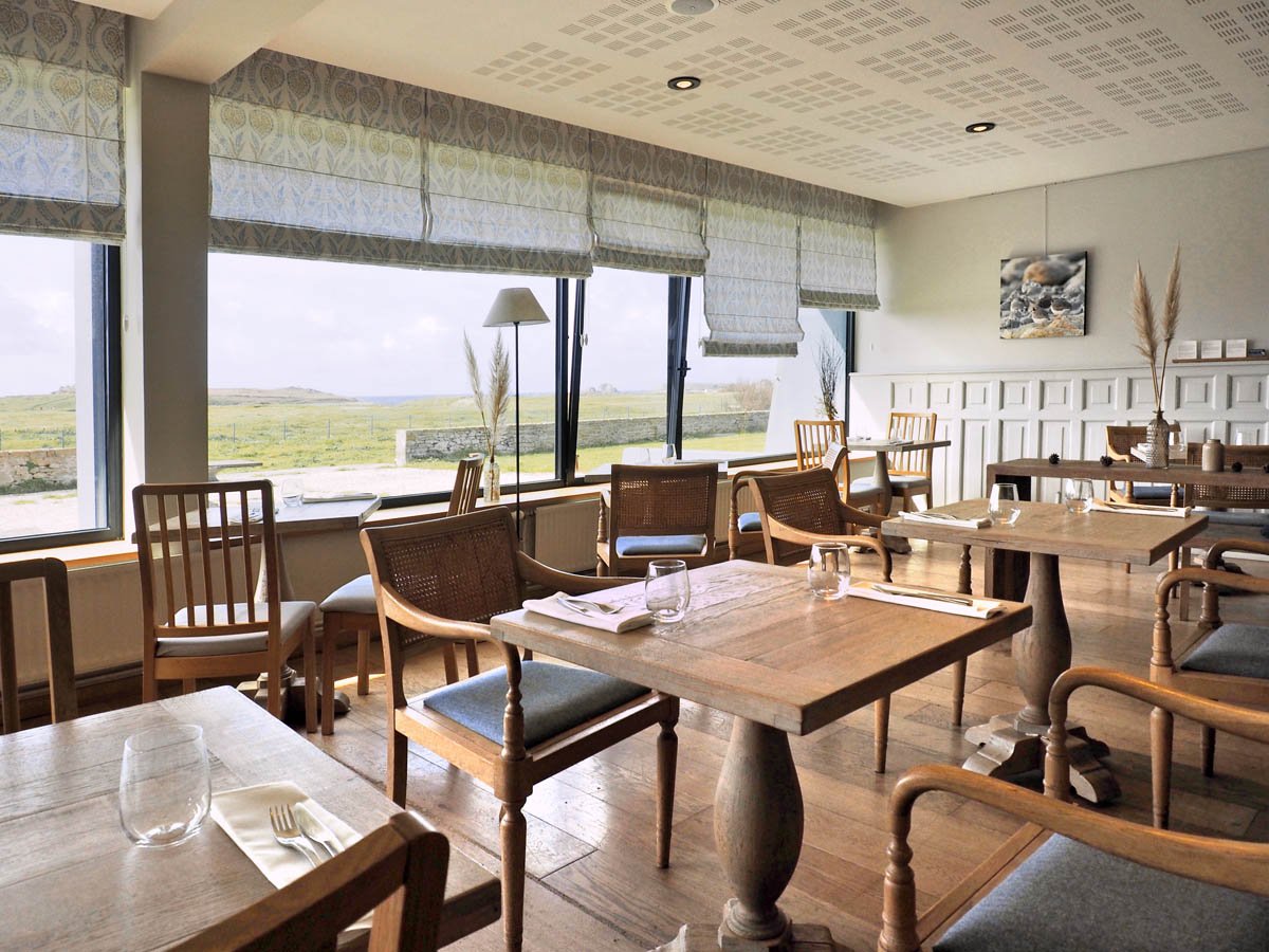 Hotel Le Château De Sable, at the table