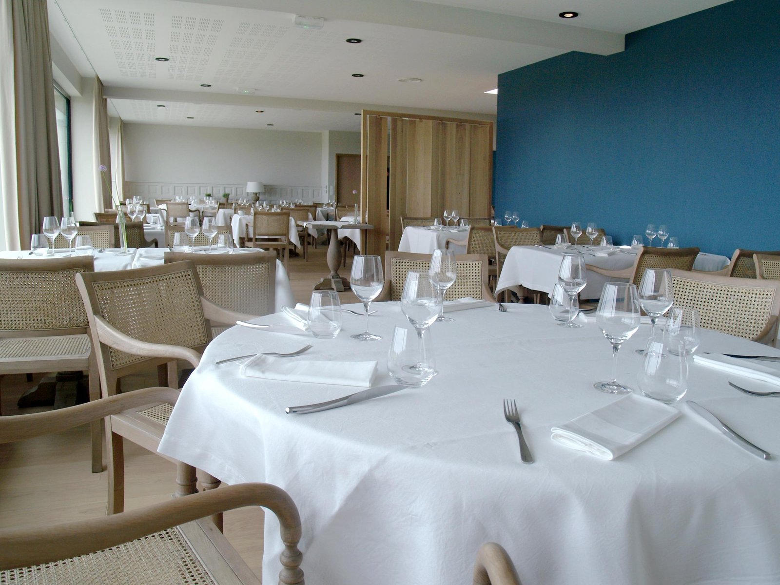 Hotel Le Château De Sable, at the table