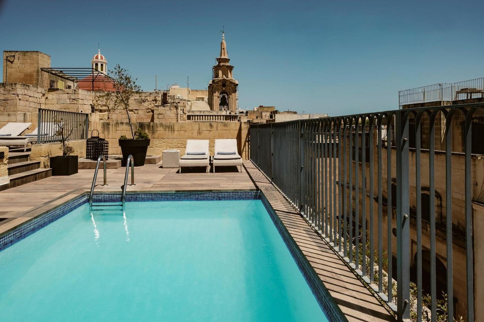 66 Saint Paul's Boutique Hotel, the pool