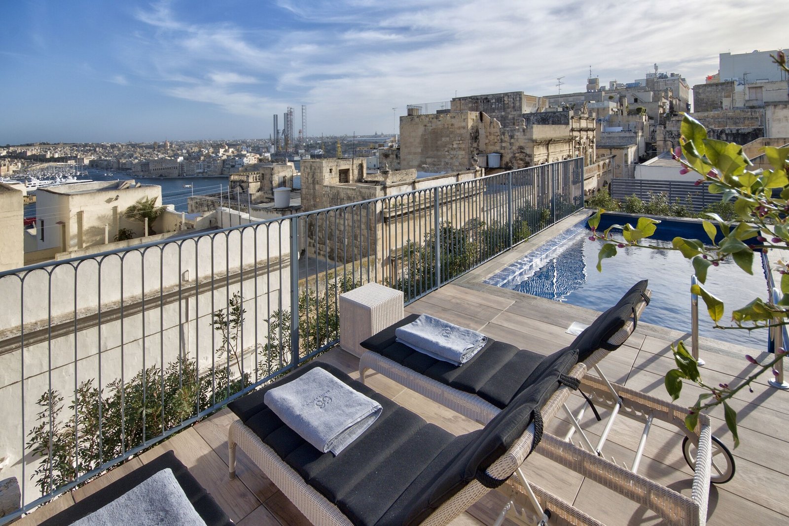 66 Saint Paul's Boutique Hotel, the pool