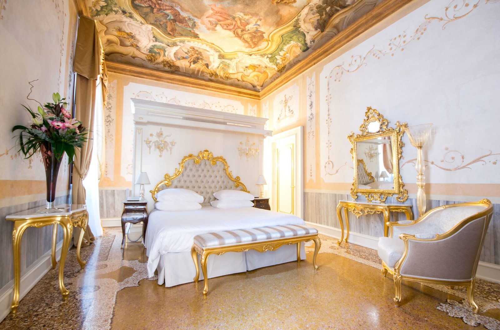 Ca' Bonfadini, rooms