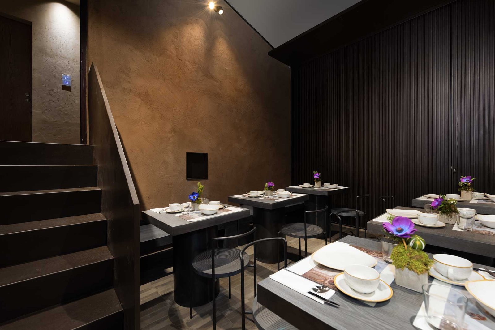 Hotel dei Barbieri, at the table