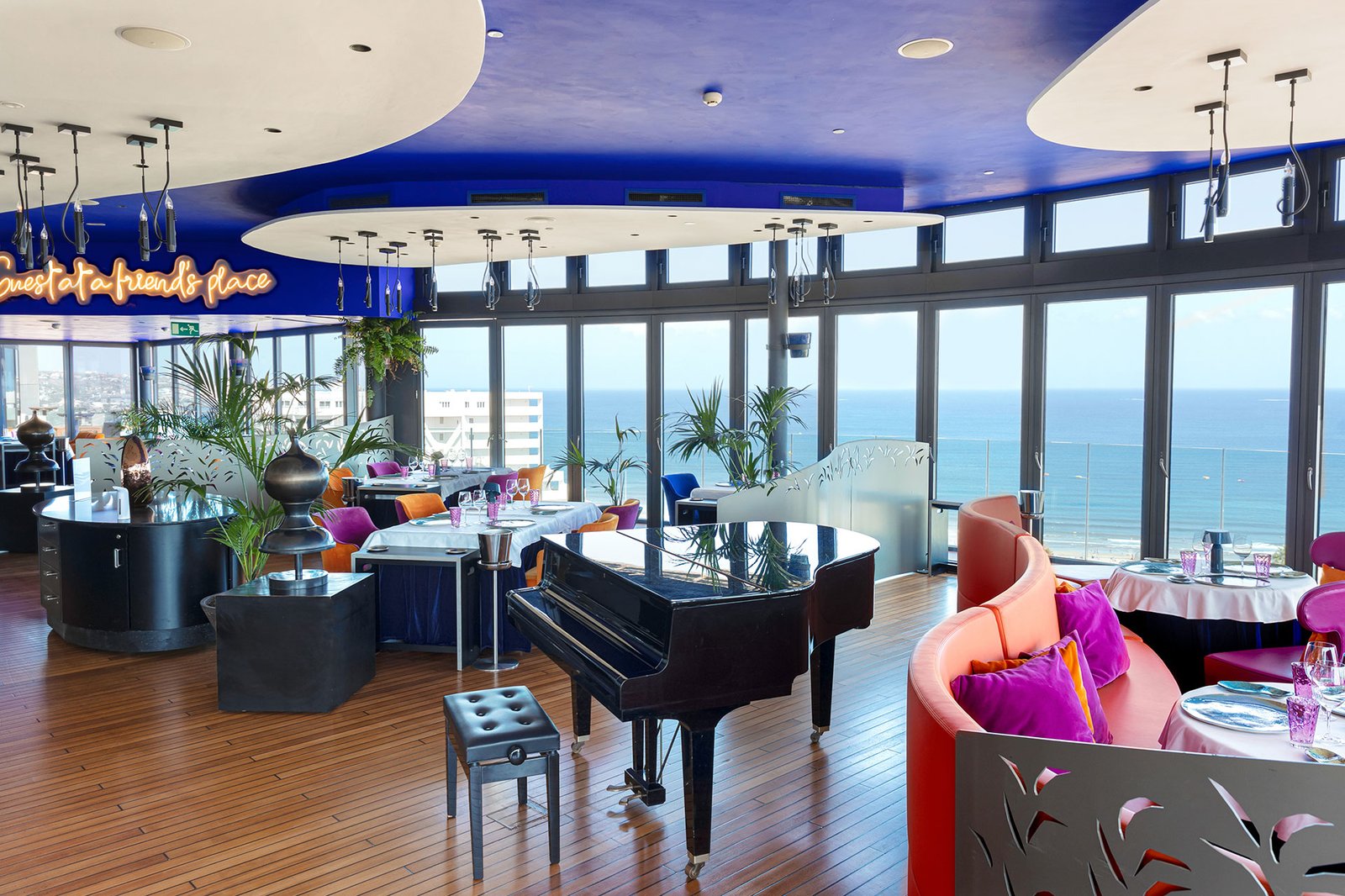 Bohemia Suites & Spa, 360° restaurant
