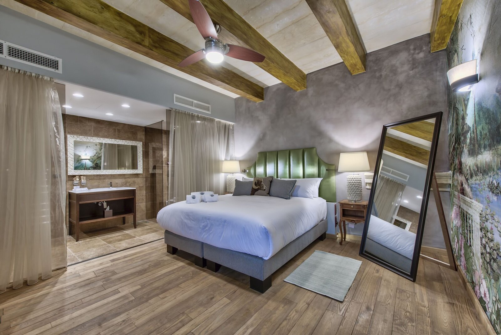 Palazzo Consiglia, rooms