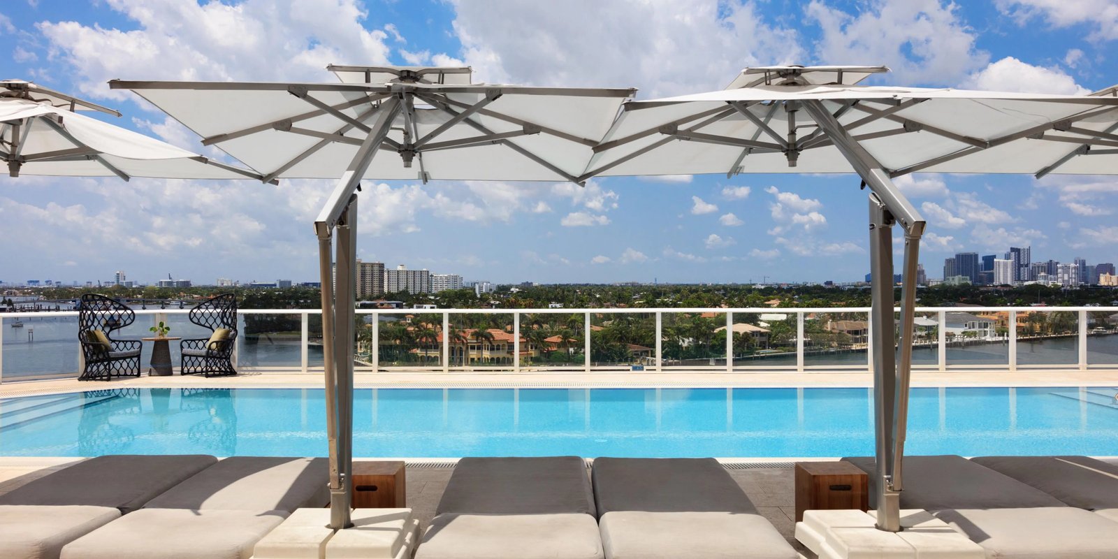 Kimpton Shorebreak Fort Lauderdale, the pool