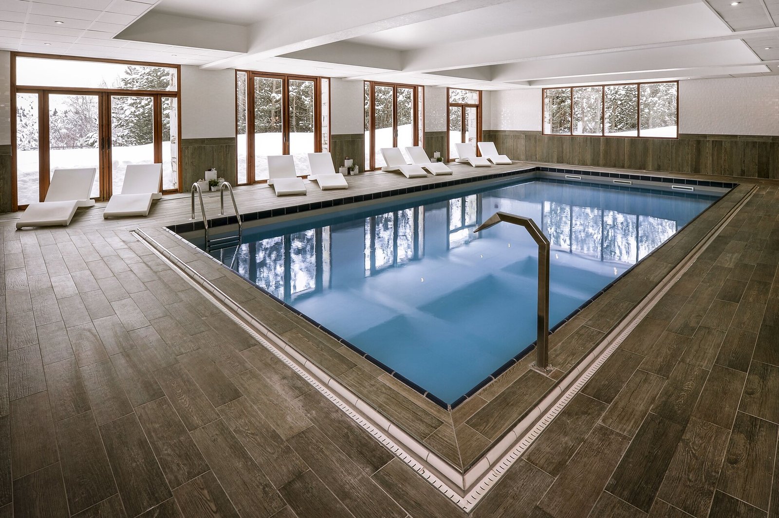 Hôtel Le Pic Blanc, the pool