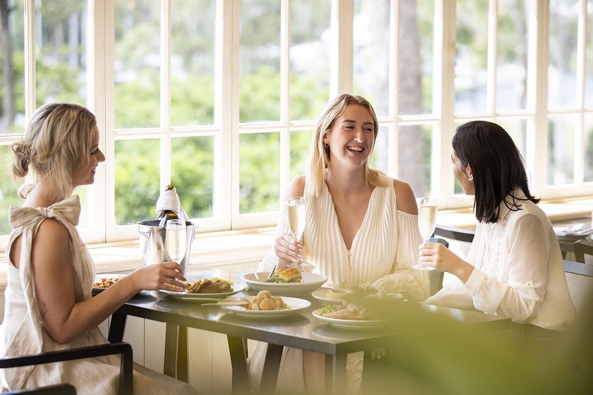 InterContinental Sanctuary Cove Resort, at the table