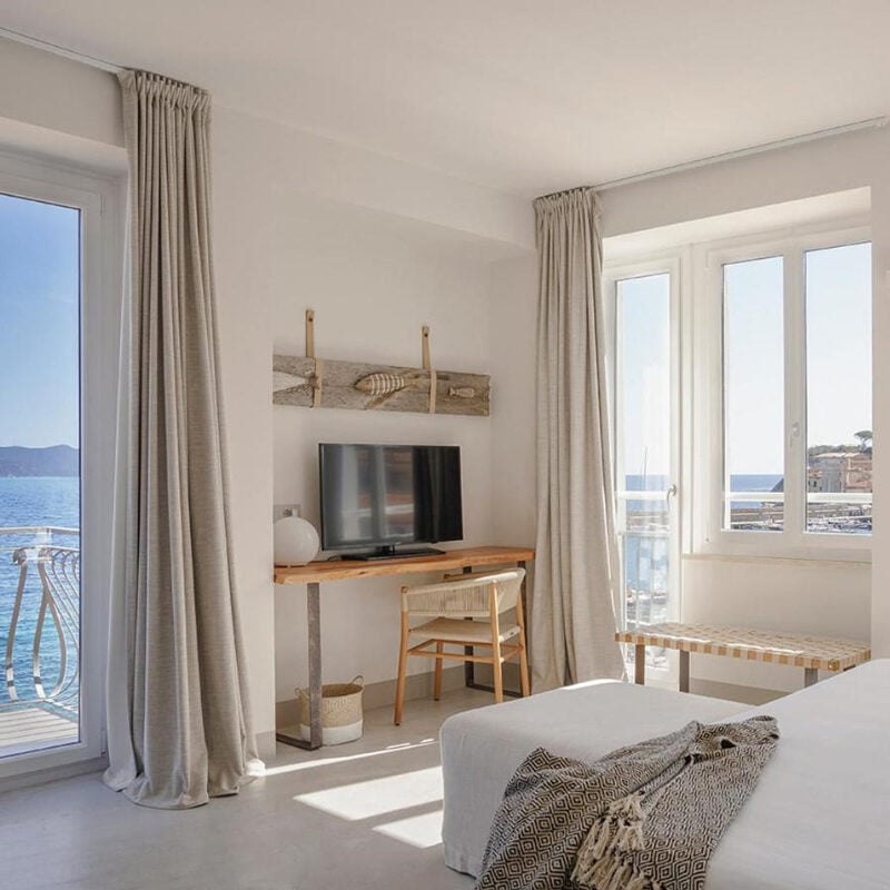 La Guardia Hotel, rooms