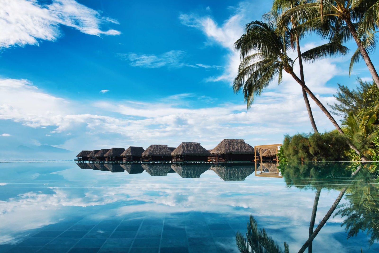 Sofitel Kia Ora Moorea Beach Resort, the pool