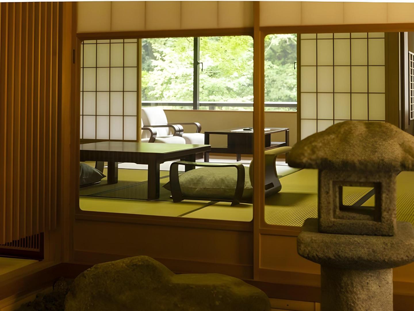 Hanamurasaki, rooms
