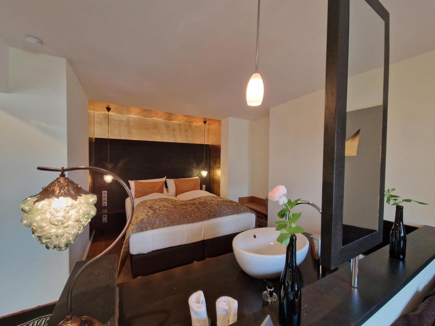 Laurentius, rooms