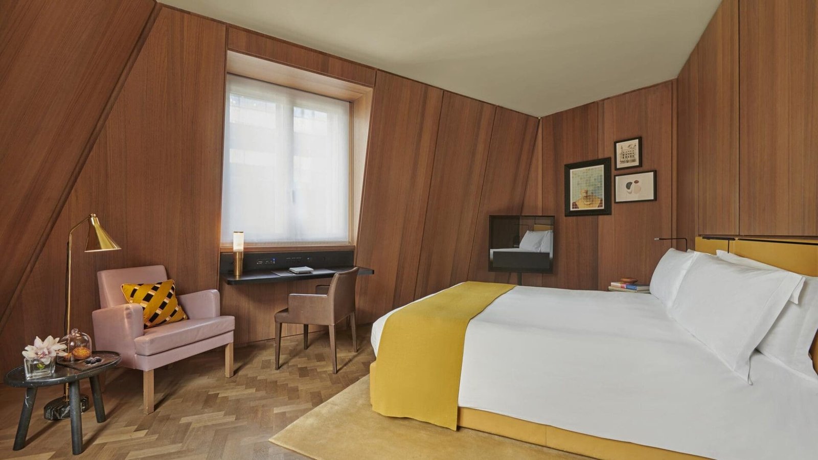 Hotel Café Royal — rooms