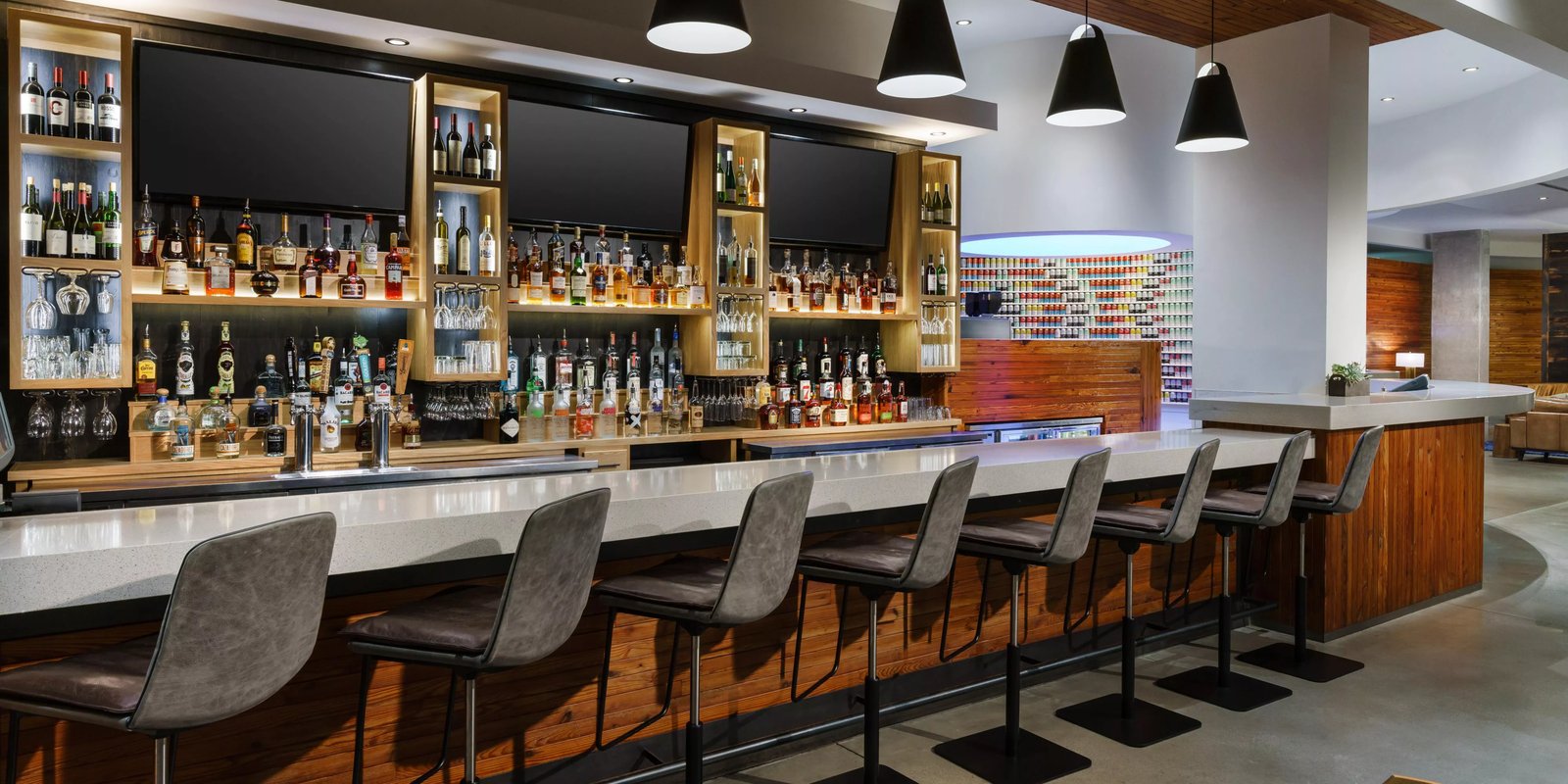 Hotel Indigo Athens Downtown - Univ Area by IHG, madison bar & bistro