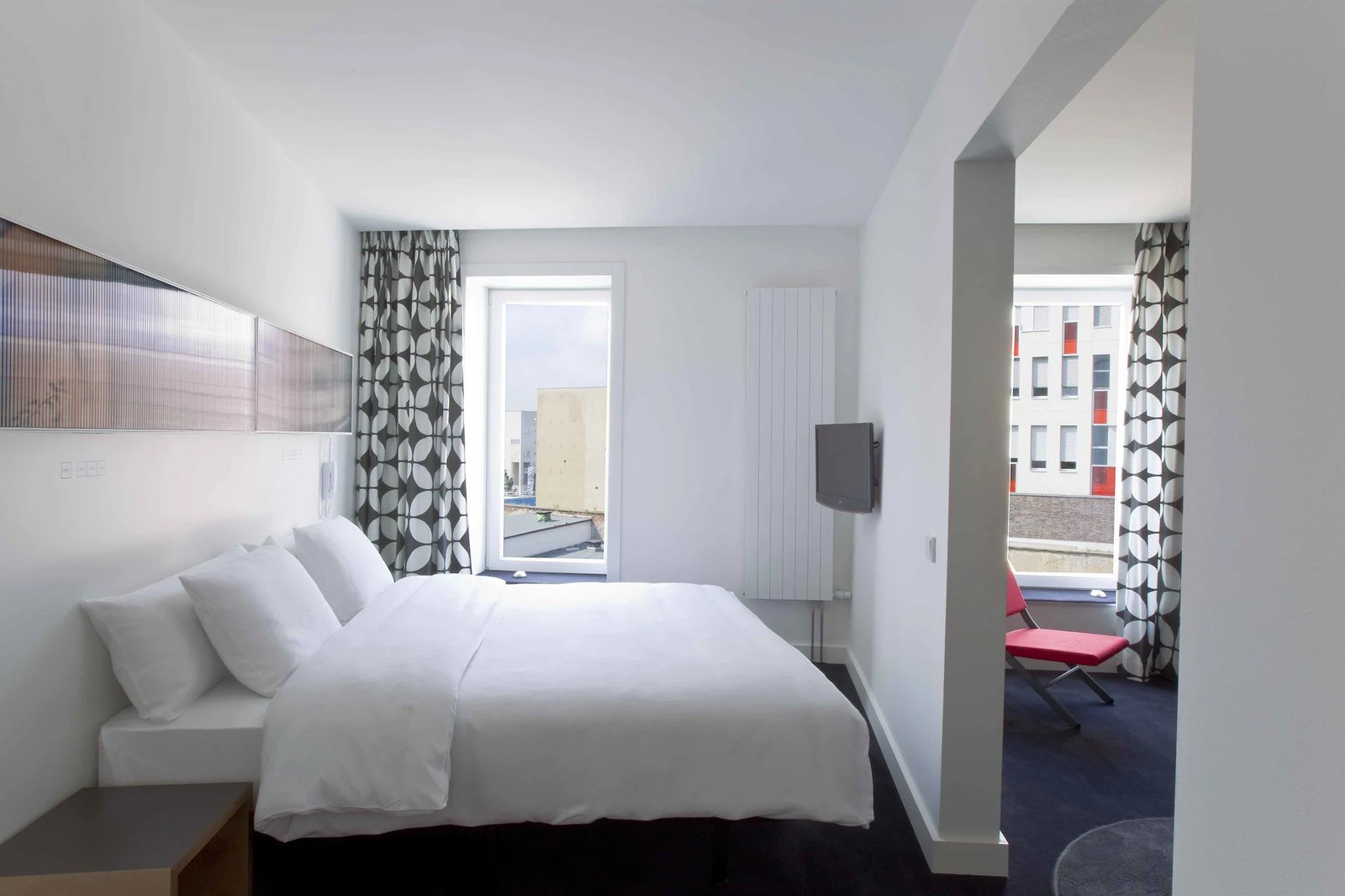 Gat Point Charlie Hotel — rooms