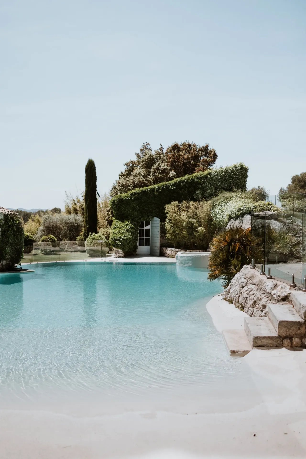 Le Mas de La Rose, the pool