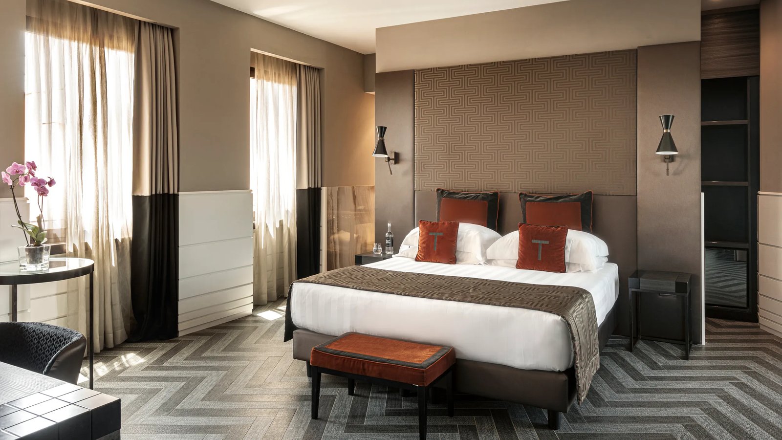 The Tribune - JDV by Hyatt
