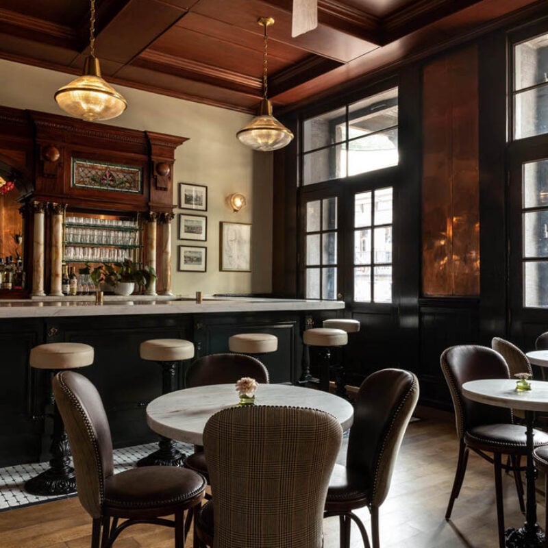 Holbrooke Hotel, golden gate saloon