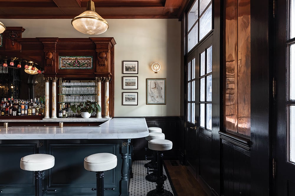 Holbrooke Hotel, golden gate saloon