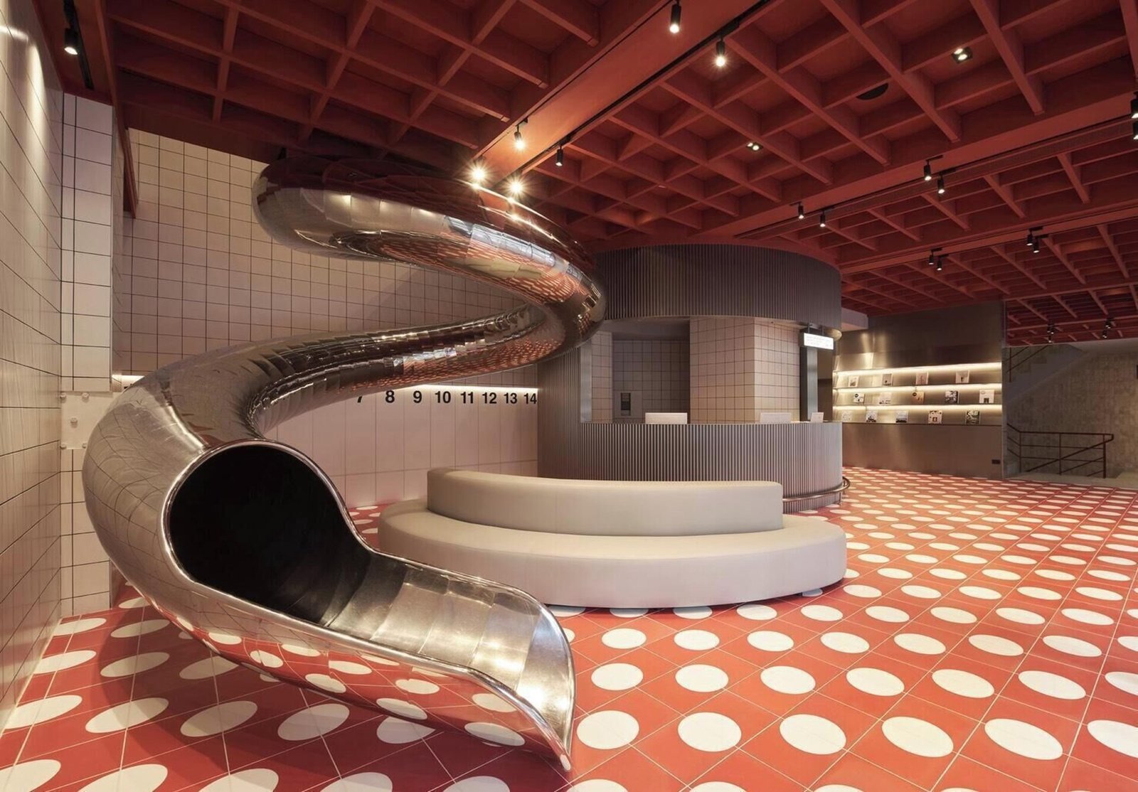 RedDot Hotel & Culture