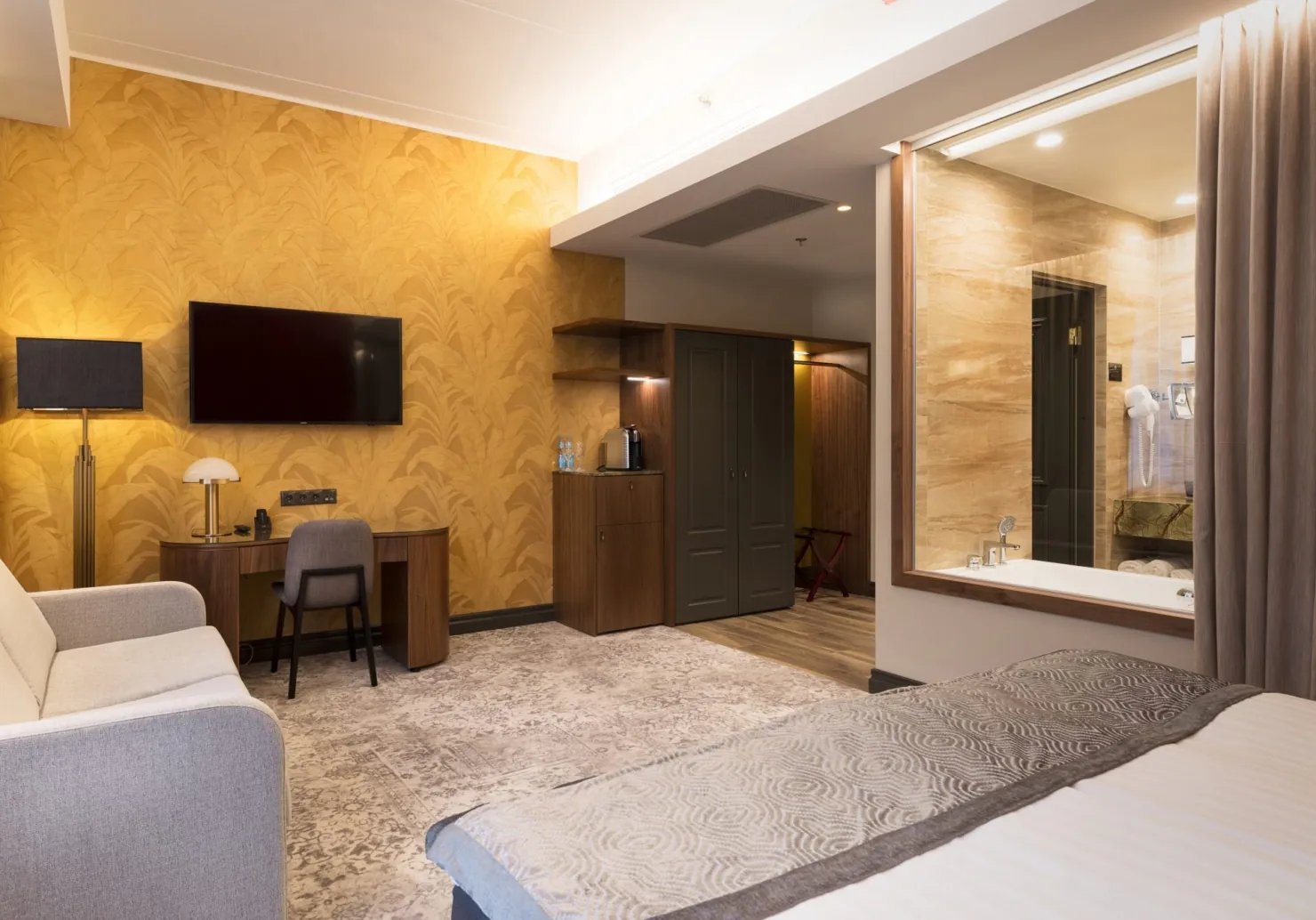V Spa Hotel and Conference centre, rooms