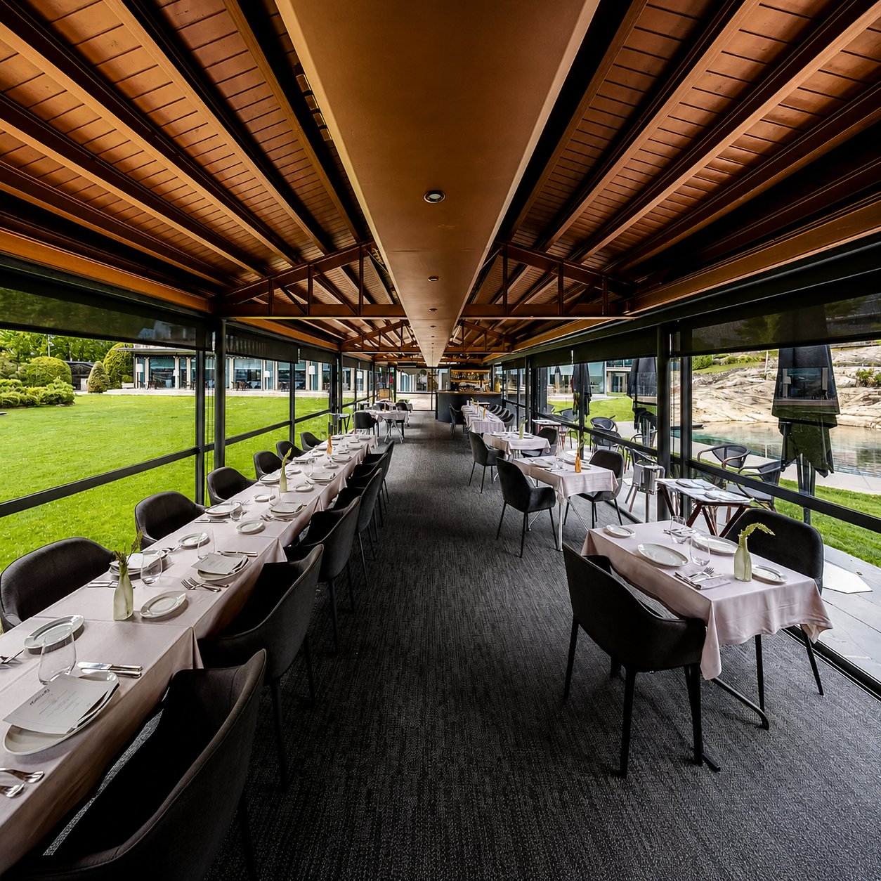 Andorra Park Hotel, at the table