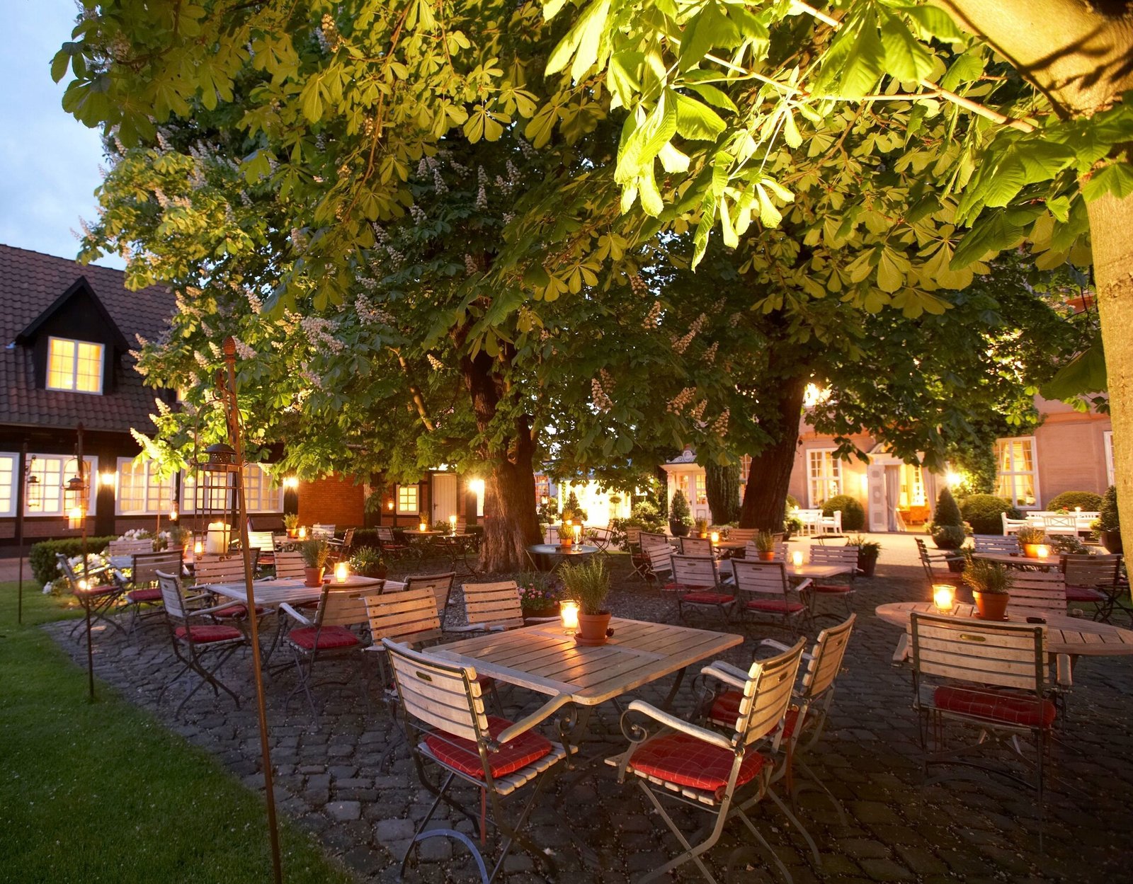 Althoff Hotel Fürstenhof Celle, at the table