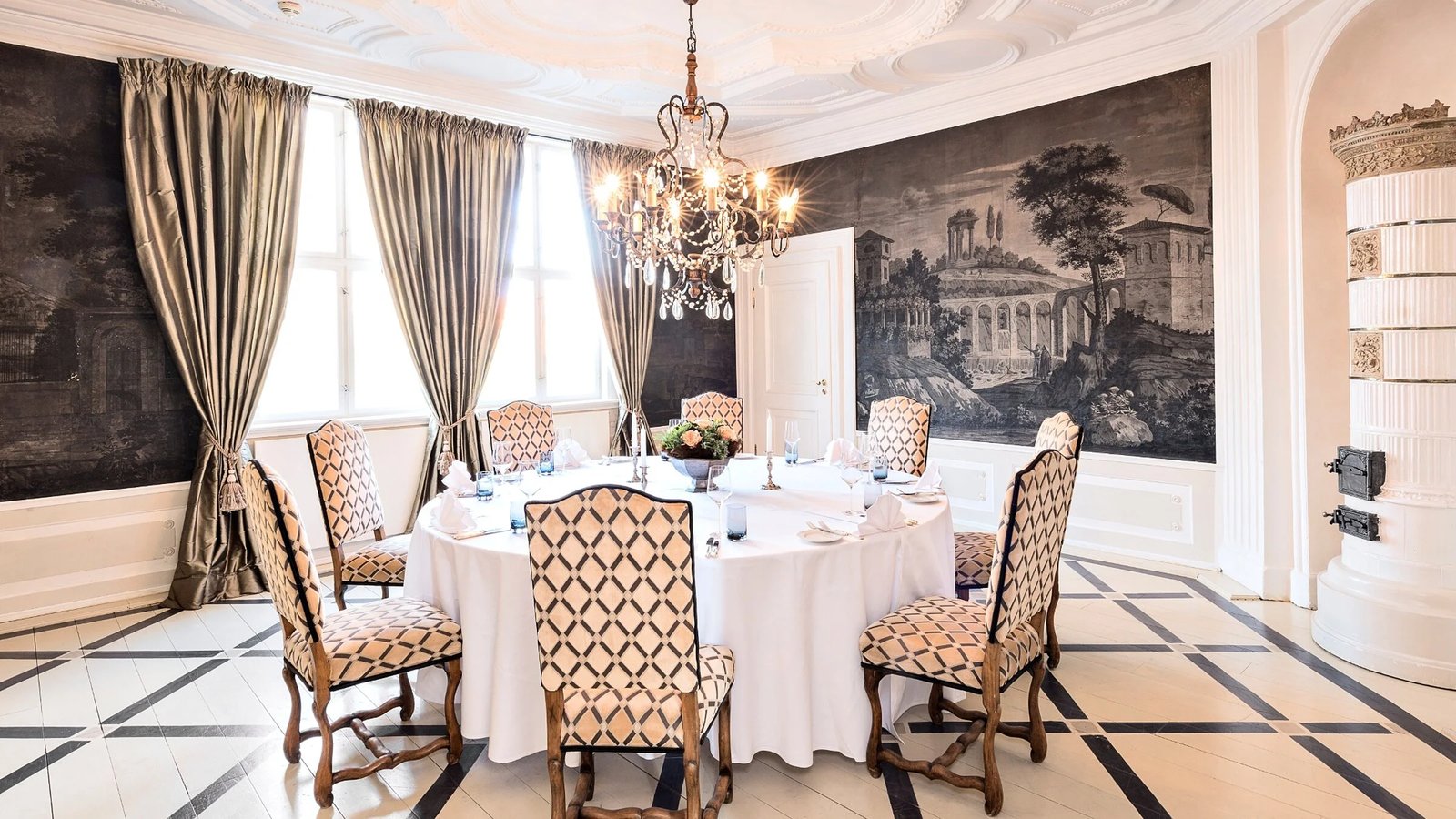 Althoff Hotel Fürstenhof Celle, at the table