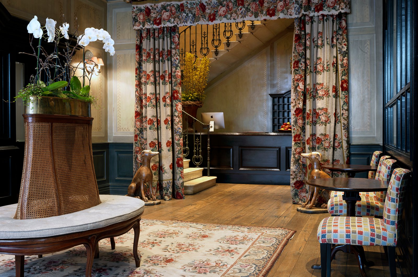 Covent Garden Hotel — vibe