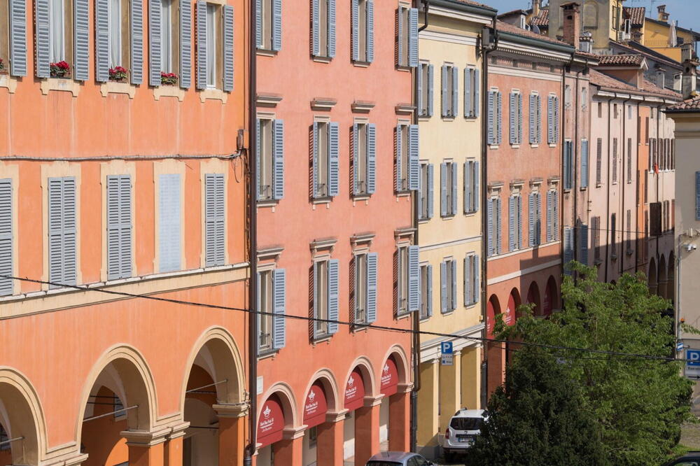 Hotel Rua Frati 48 in San Francesco, how it began