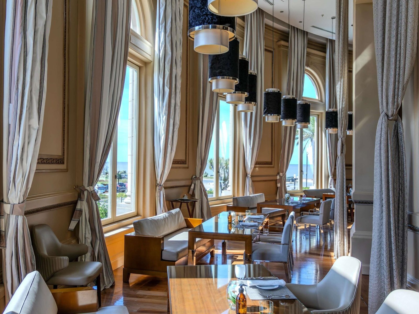 Hotel Sofitel Montevideo Casino Carrasco and Spa, at the table