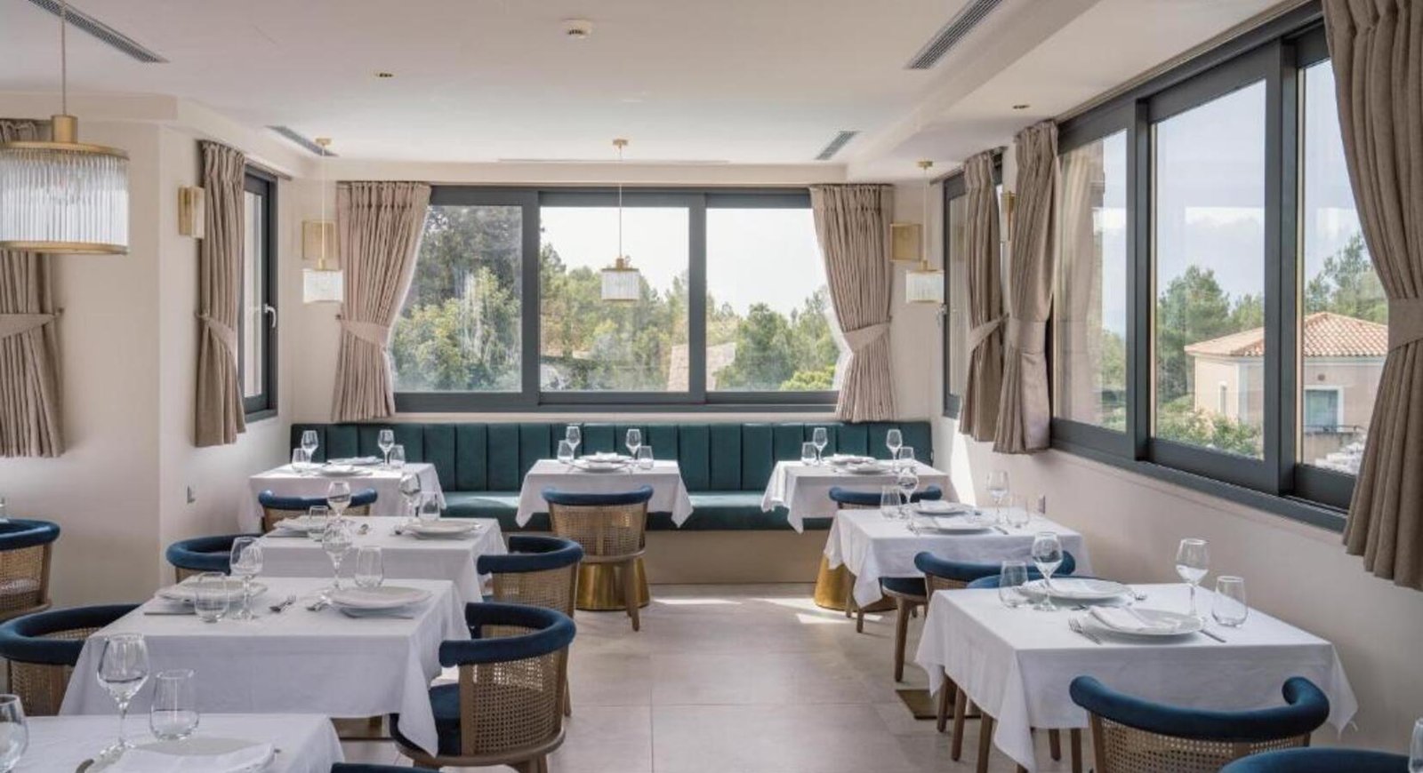 Celestial All Suites, at the table