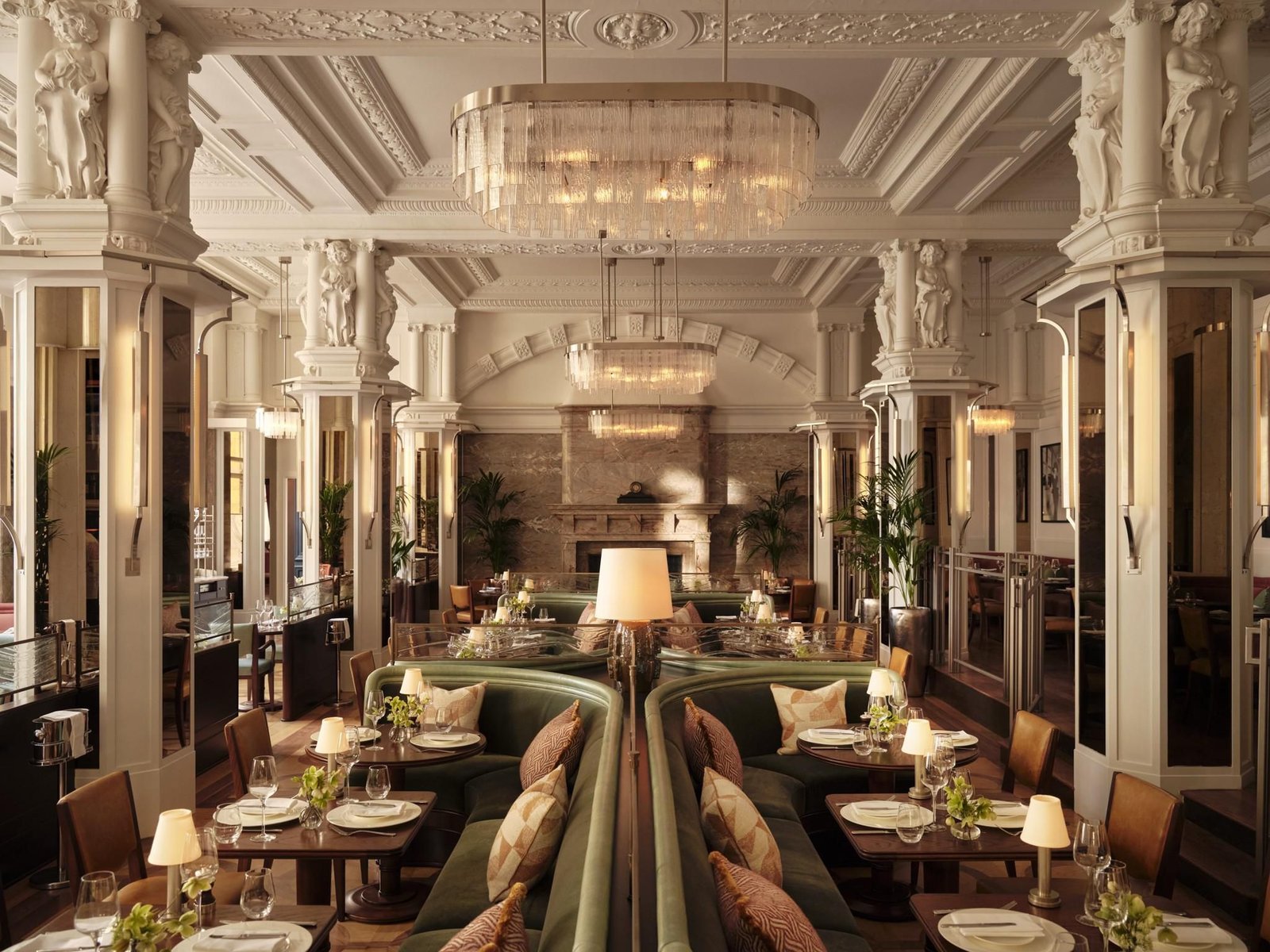 Kimpton Fitzroy London, at the table