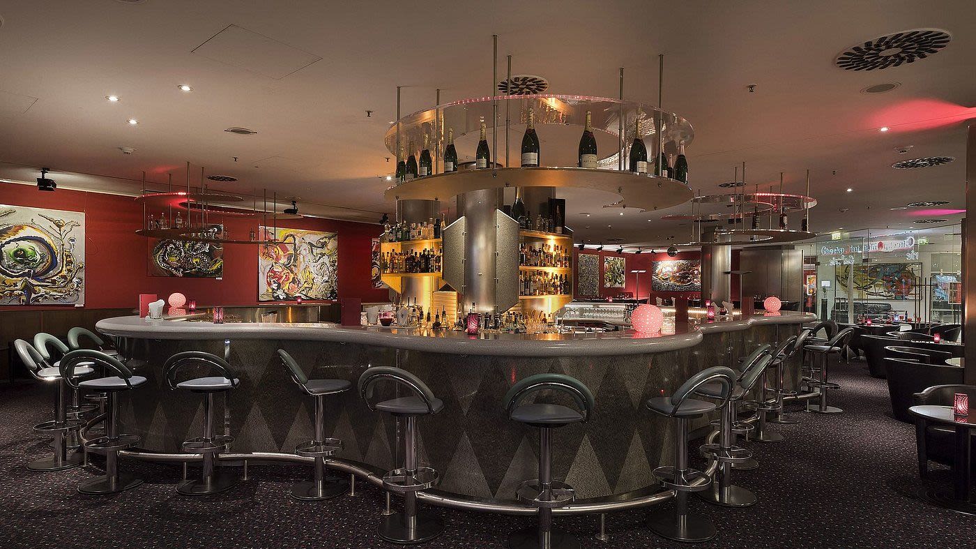 Maritim proArte Hotel, checkpoint restaurant & bar