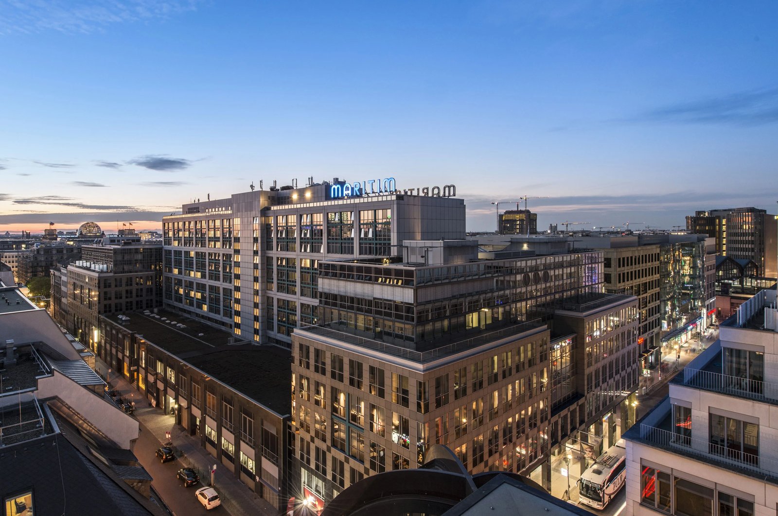 Maritim proArte Hotel, how it began