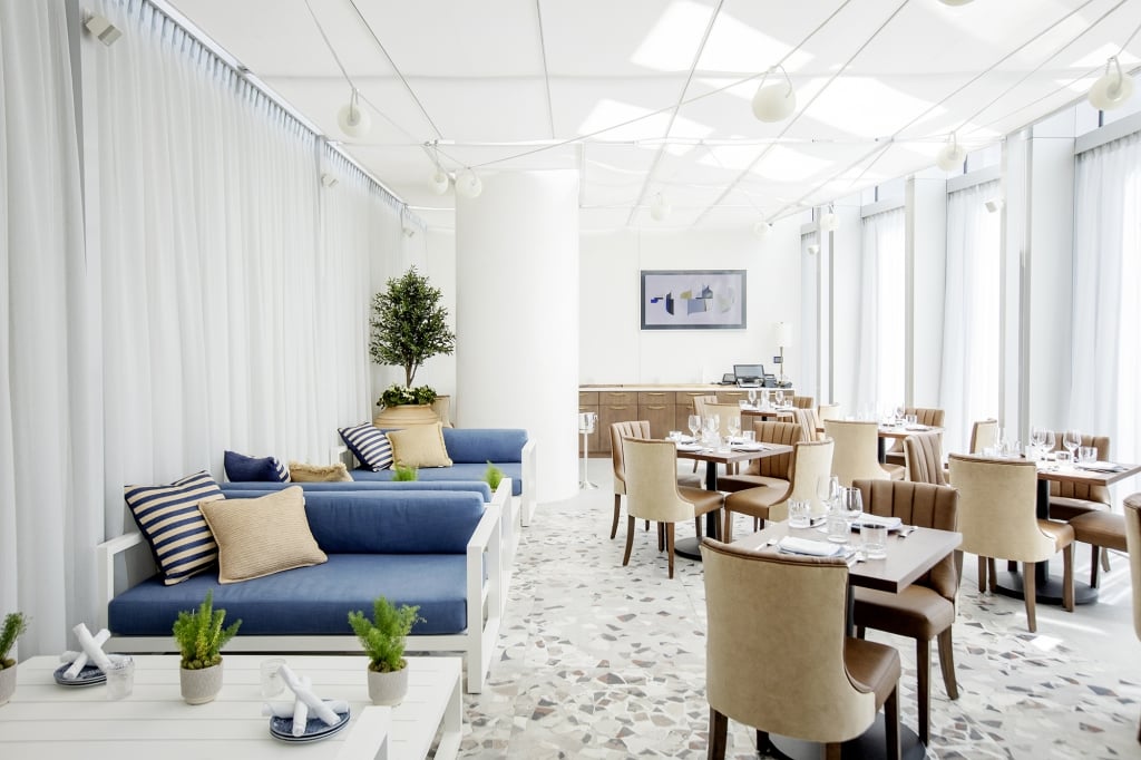 EXchange Hotel Vancouver, hydra estiatorio mediterranean