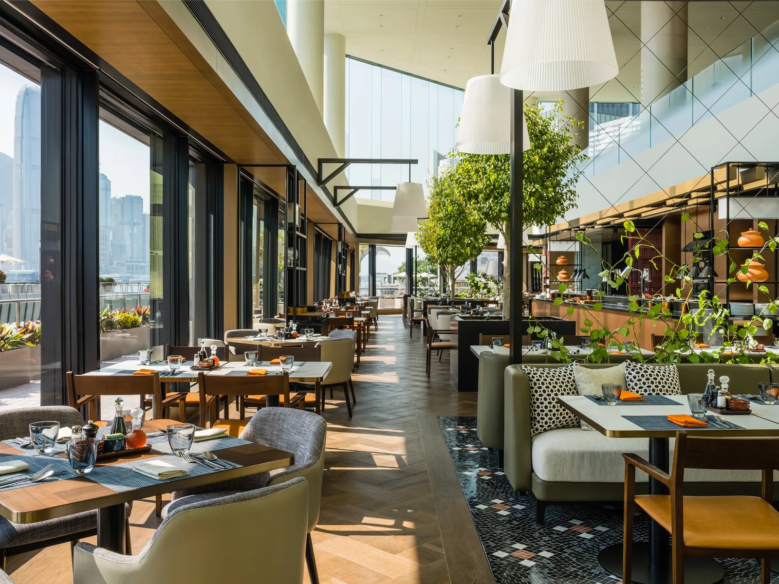 Regent Hong Kong, harbourside
