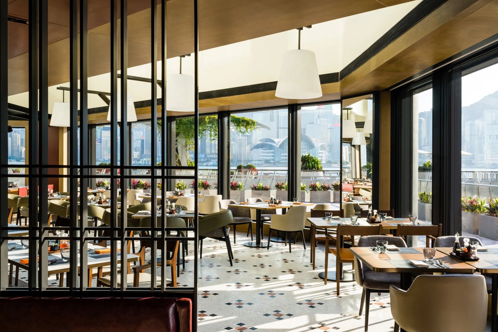 Regent Hong Kong, harbourside